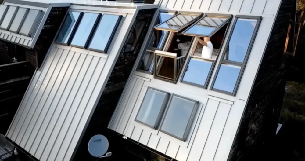 Balcony windows